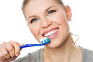Teeth Whitening: A Cosmetic Dentist Explains The Basics